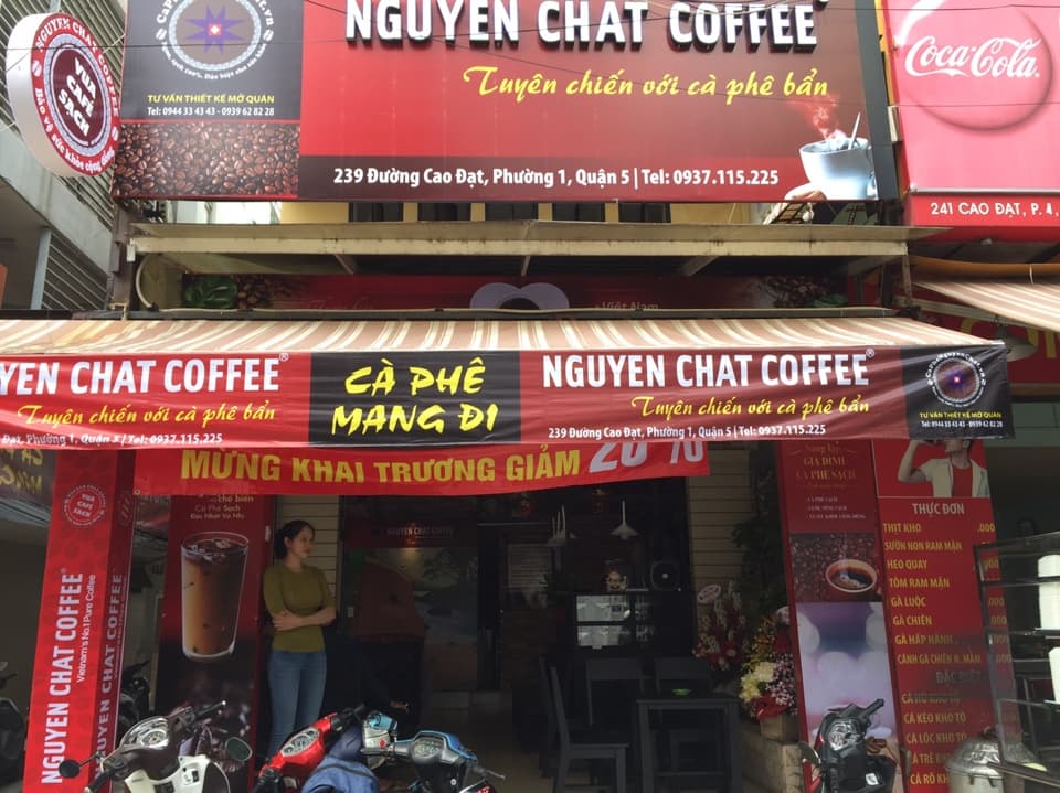 Bảng hiệu chữ nổi công trình thương mại